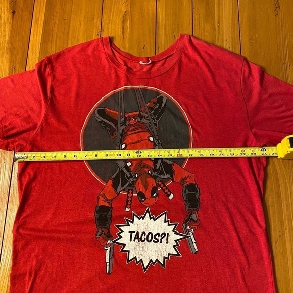 Men's Marvel Comics Deadpool Slinging Upside-Down Tacos Graphic Tee - Picture 5 of 6